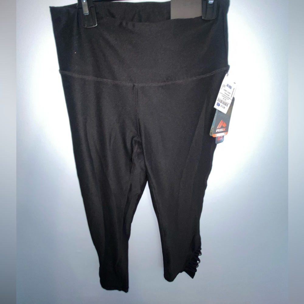 Small cropped leggings. BRAND NEW
